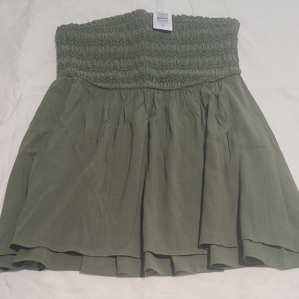 NWT Torrid Olive Green Rayon Smocked Tube Top